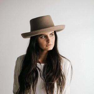 Gigi Pip ginger gambler hat in taupe, size s/m
